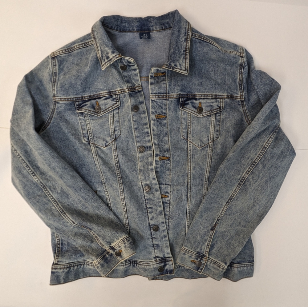 - Men's XL oversized Denim Jean jacket